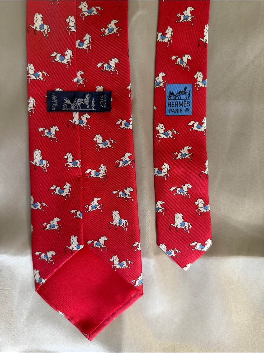Hermes Red Silk Tie and Scarf Twilly Set with White Horse Motif - Picture 6 of 7